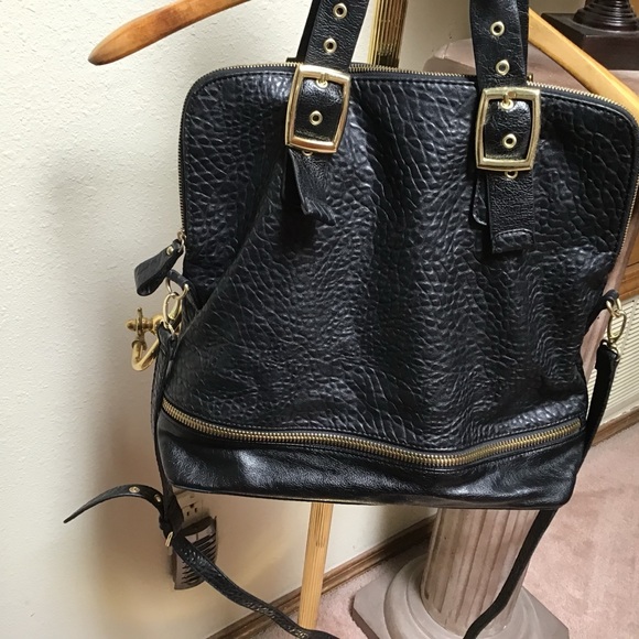 STEVE MADDEN BLACK. VEGAN PURSE, lots of compartments inside, classy look! - Picture 3 of 10
